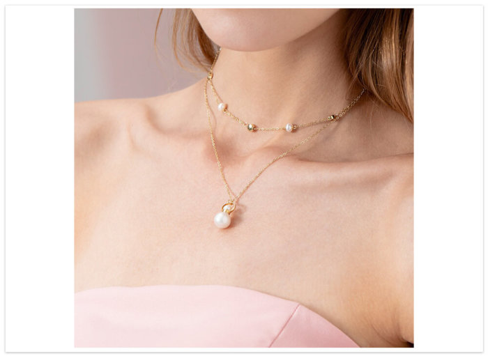 Aromatický prívesok perla s dvojitou retiazkou na krku